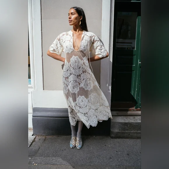 Mr.Larkin Lola Dress - Picture 2 of 16